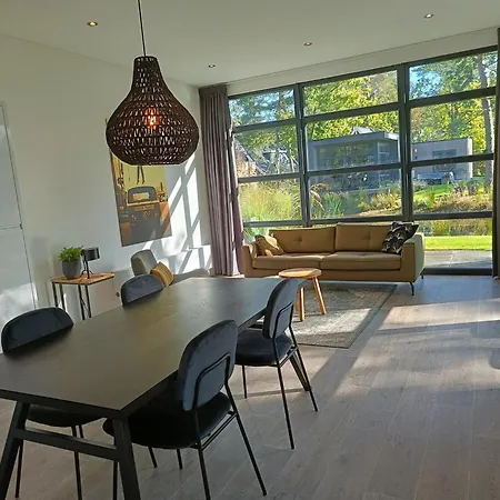 Modern Holiday Home, On The Veluwe Ferienhaus Otterlo